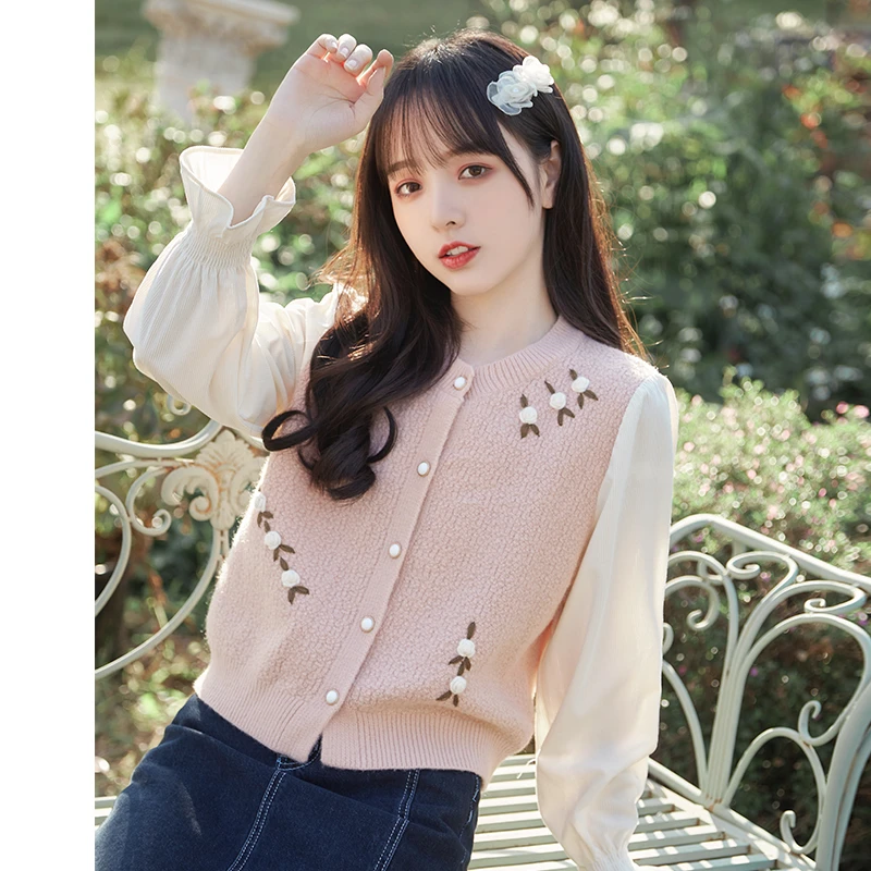 帛卡琪2025早春新款桂花针钩花圆领长袖针织开衫女假两件毛衣外套