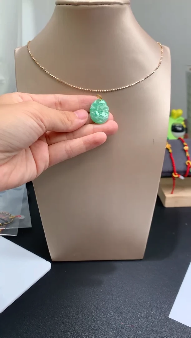 【闪购商品】翡翠吊坠(不含链)18K金镶嵌吊坠