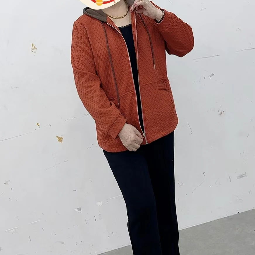 005 新款女士时尚连帽外套 三楼