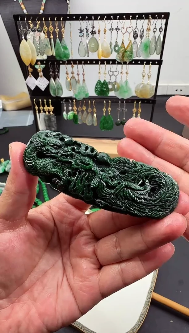 【闪购商品】定制翡翠未镶嵌吊坠