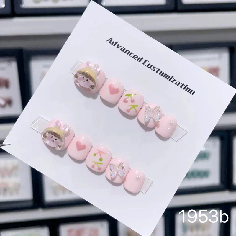 小朋友穿戴甲手工3-12岁小女孩美甲短款穿戴式可爱立体新年25新款