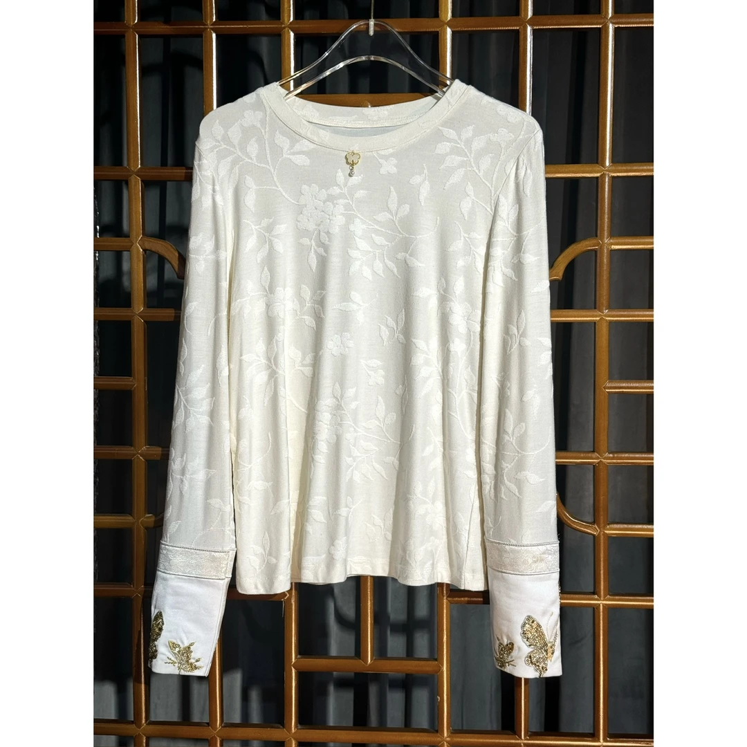 【媛媛服饰】新中式国潮秋季蝴蝶重工时尚绣珠袖口上衣JM2529