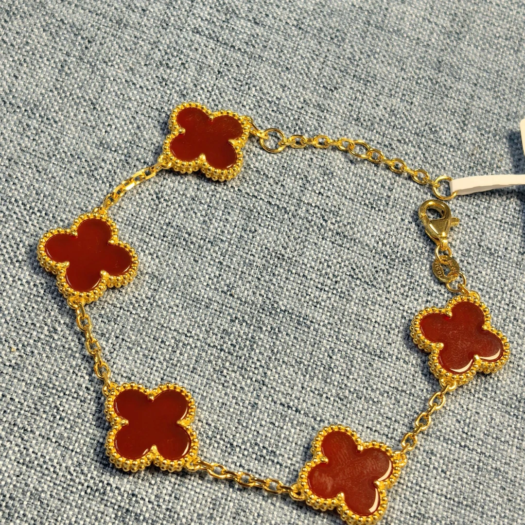 足金红玛瑙四叶草手链