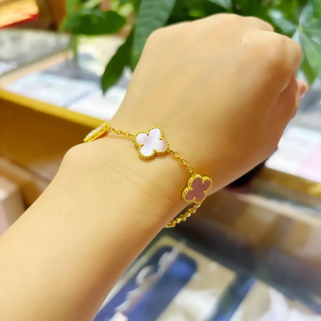 足金粉色贝四叶草手链  轻奢简单显白