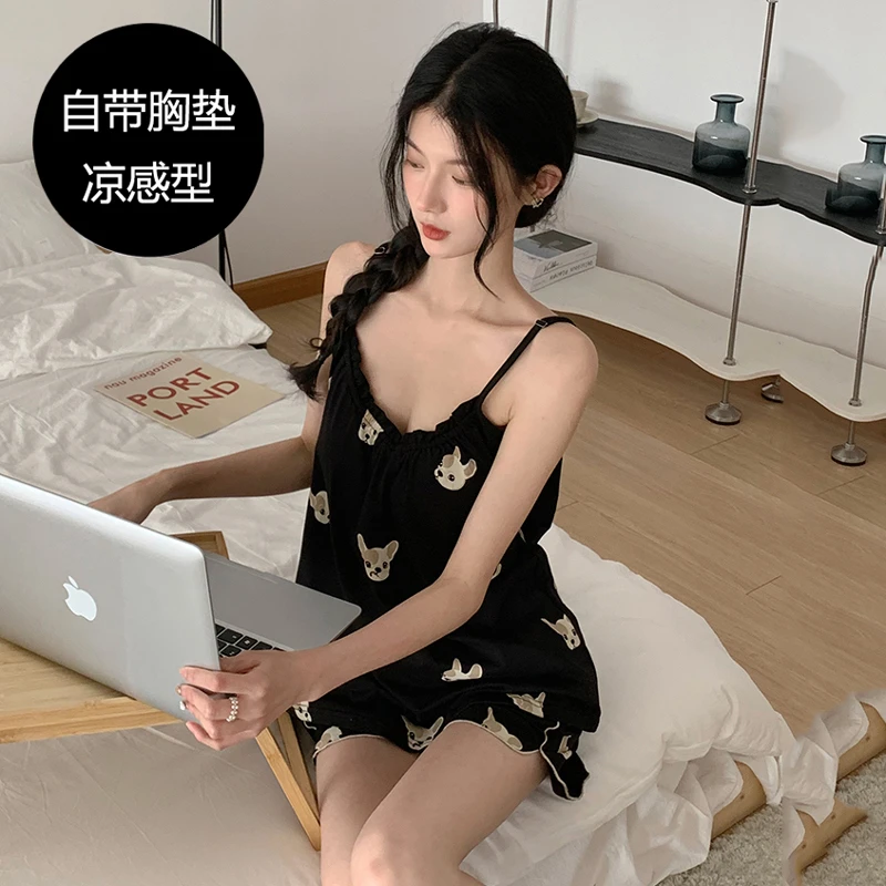 高级感吊带睡衣女夏季薄款带胸垫凉感型女家居服裸睡睡衣V领套装