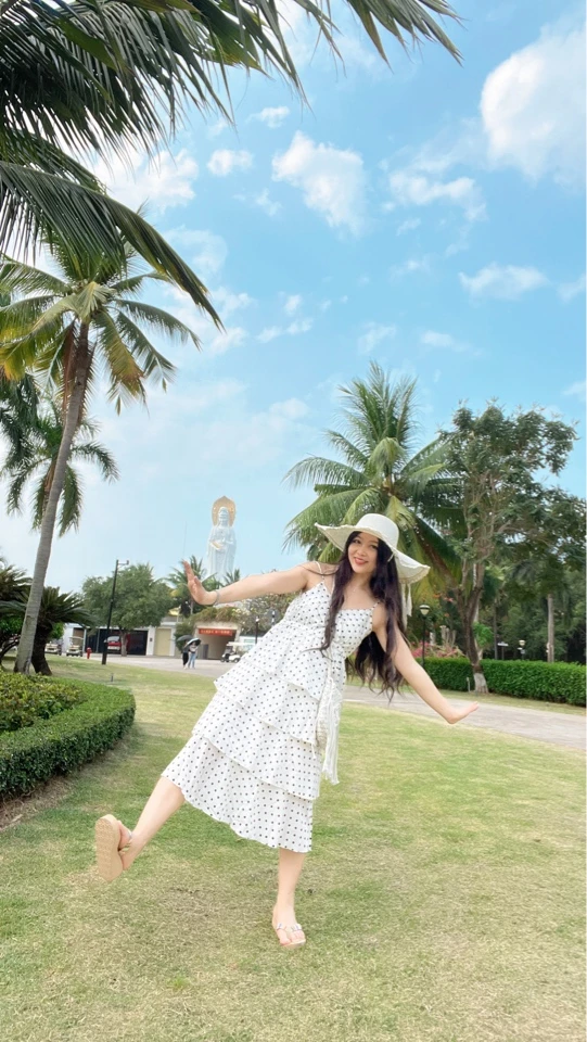 波西米亚波点连衣裙甜美减龄日常度假百搭高腰连衣裙