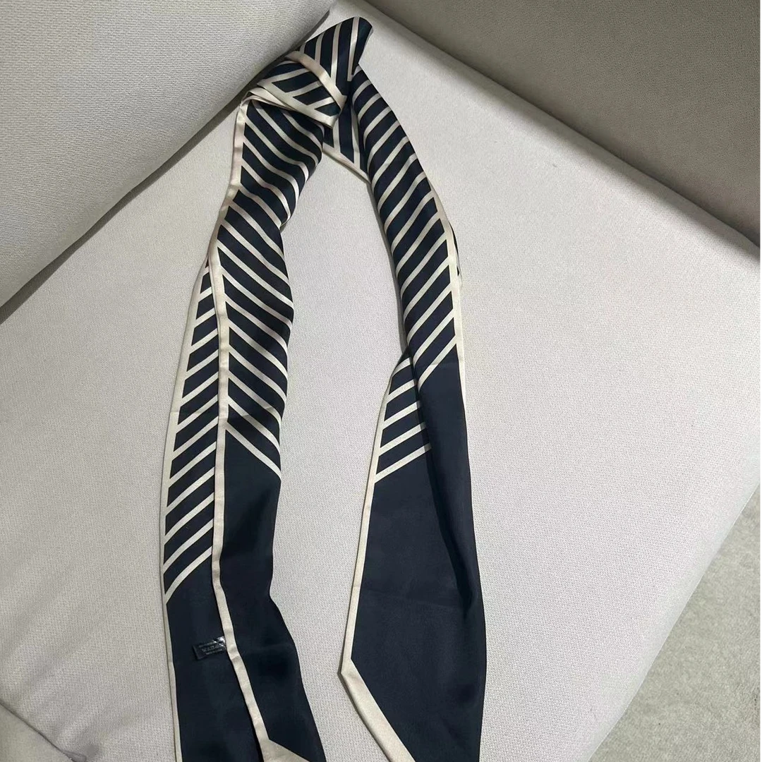 【艾米AMY-宠粉福利】长条丝巾