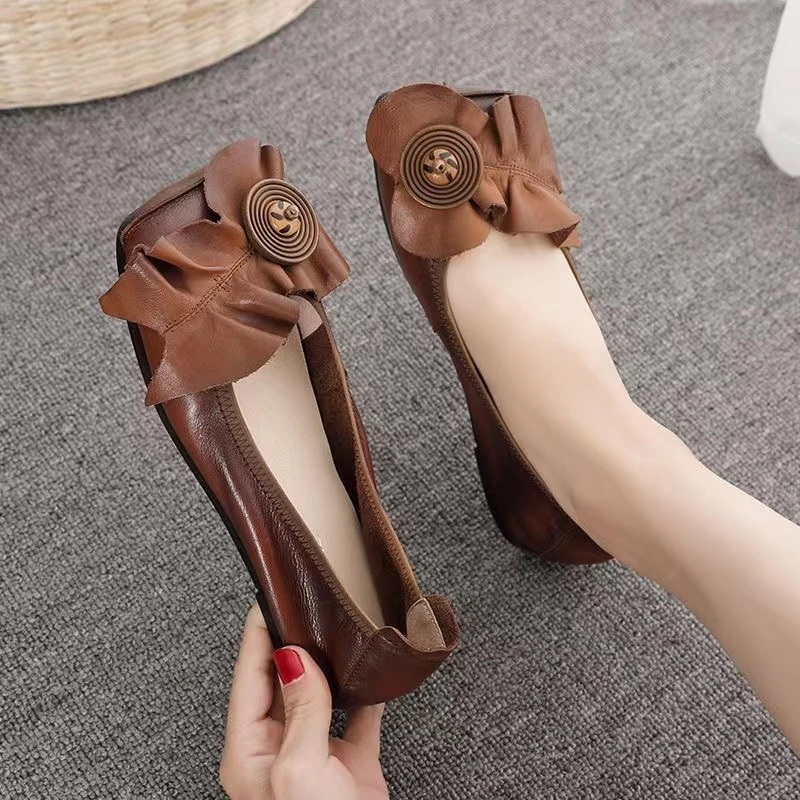 2025春季新款真皮跳舞鞋浅口平底单鞋一脚蹬豆豆鞋复古百搭妈妈鞋