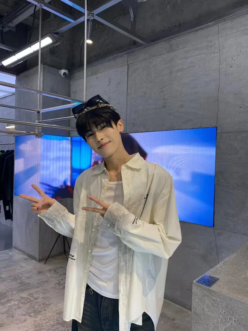 休闲百搭时尚宽松潮流韩版设计感长袖衬衣