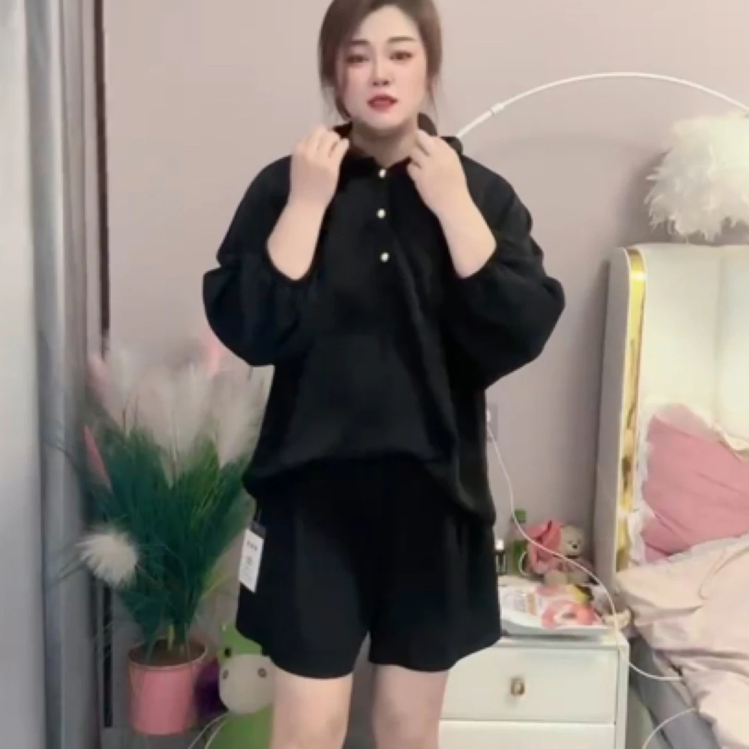6-95欧货夏季新款网红女神范连帽上衣短裤两件套港味休闲套装女