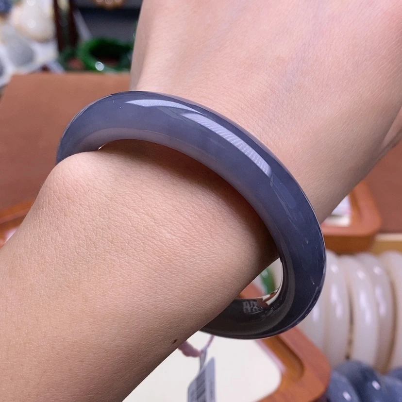 【闪购商品】和田玉孤品57.5收藏级浓烟紫高冰手镯未镶嵌