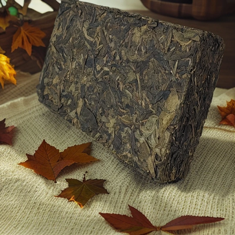 老茶砖【昔归忙麓山】2020年昔归核心区单株菌香1000克（香甜润）