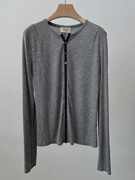 UN MUTE·撞色门襟针织衫