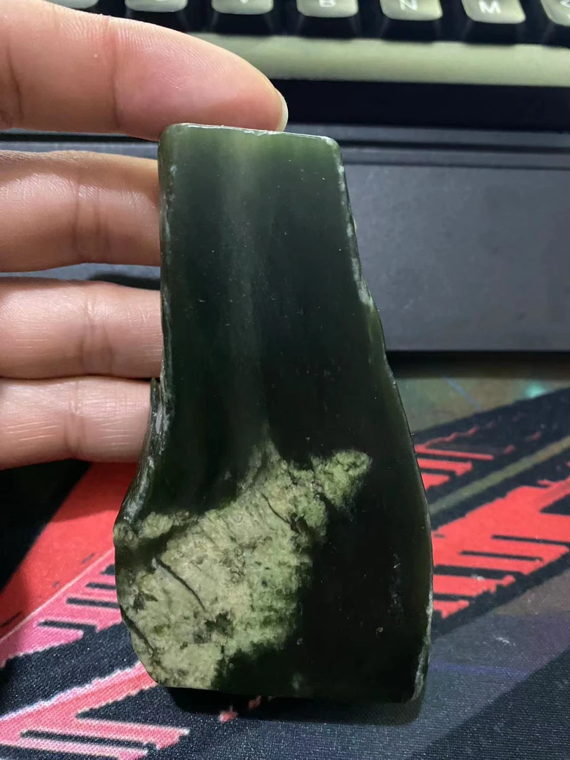 新疆和田玉珠宝半成品