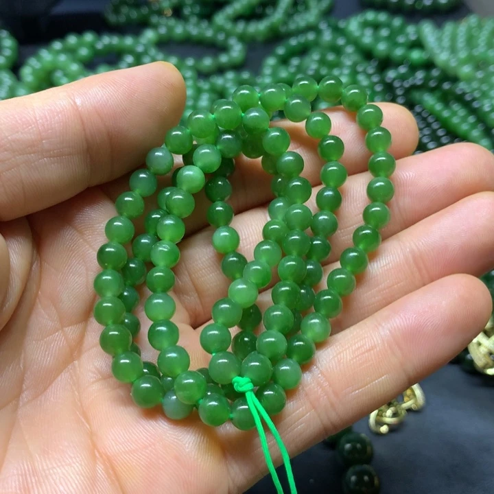 和田玉（碧玉）项链未镶嵌满****红