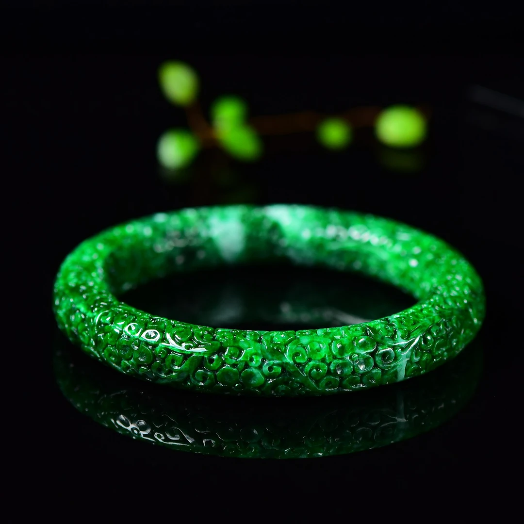 天然A货翡翠花青满辣绿手镯57圆条雕刻