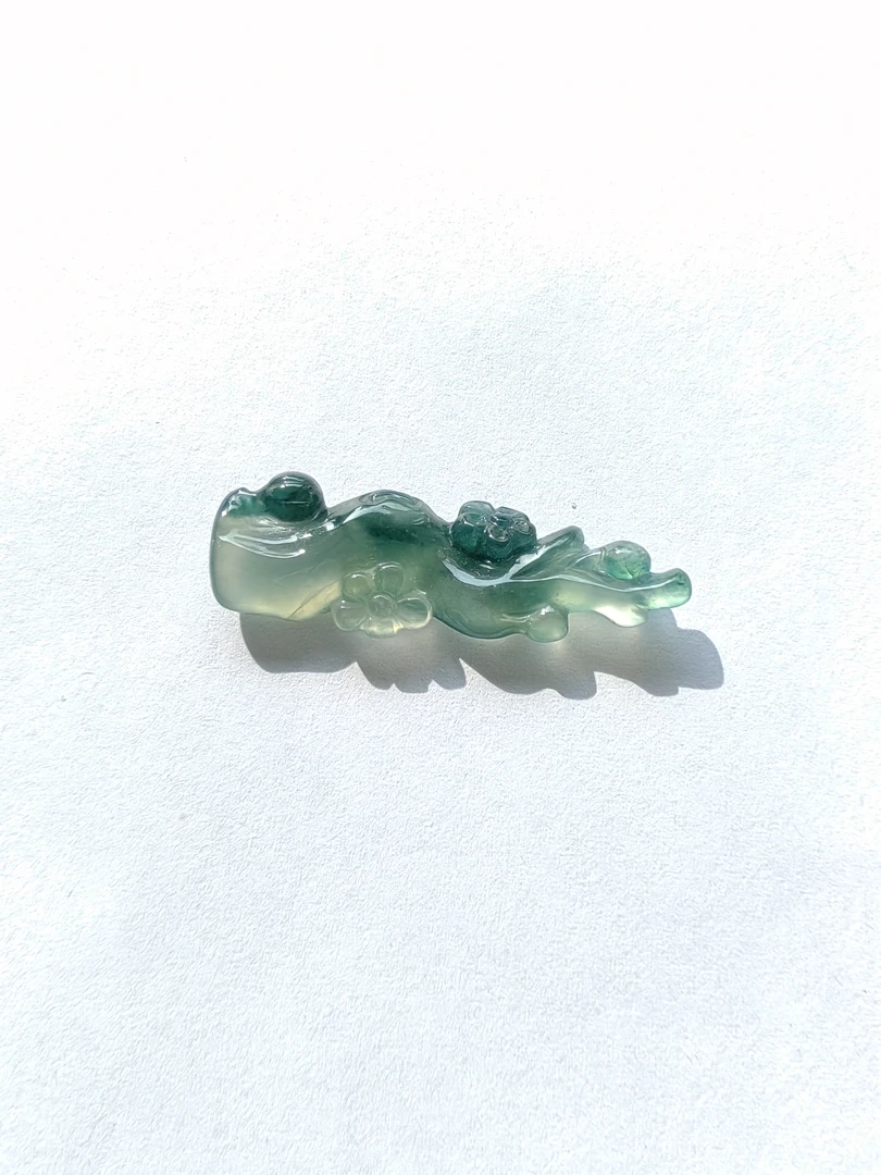 翡翠a货梅花枝干冰种裸石