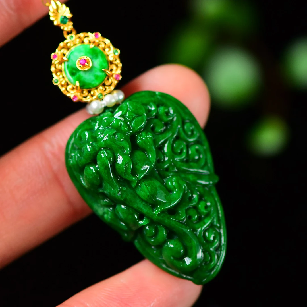 天然A货翡翠满辣绿大业有成吊坠