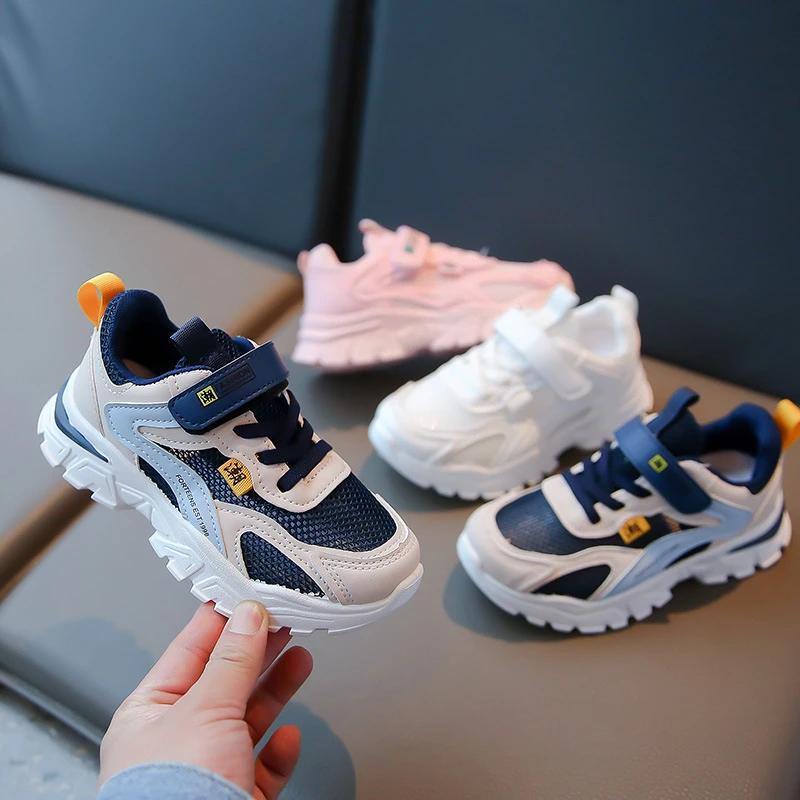 儿童轻便运动鞋跑步春秋新款男童鞋子女童时尚透气网鞋运动鞋爆款