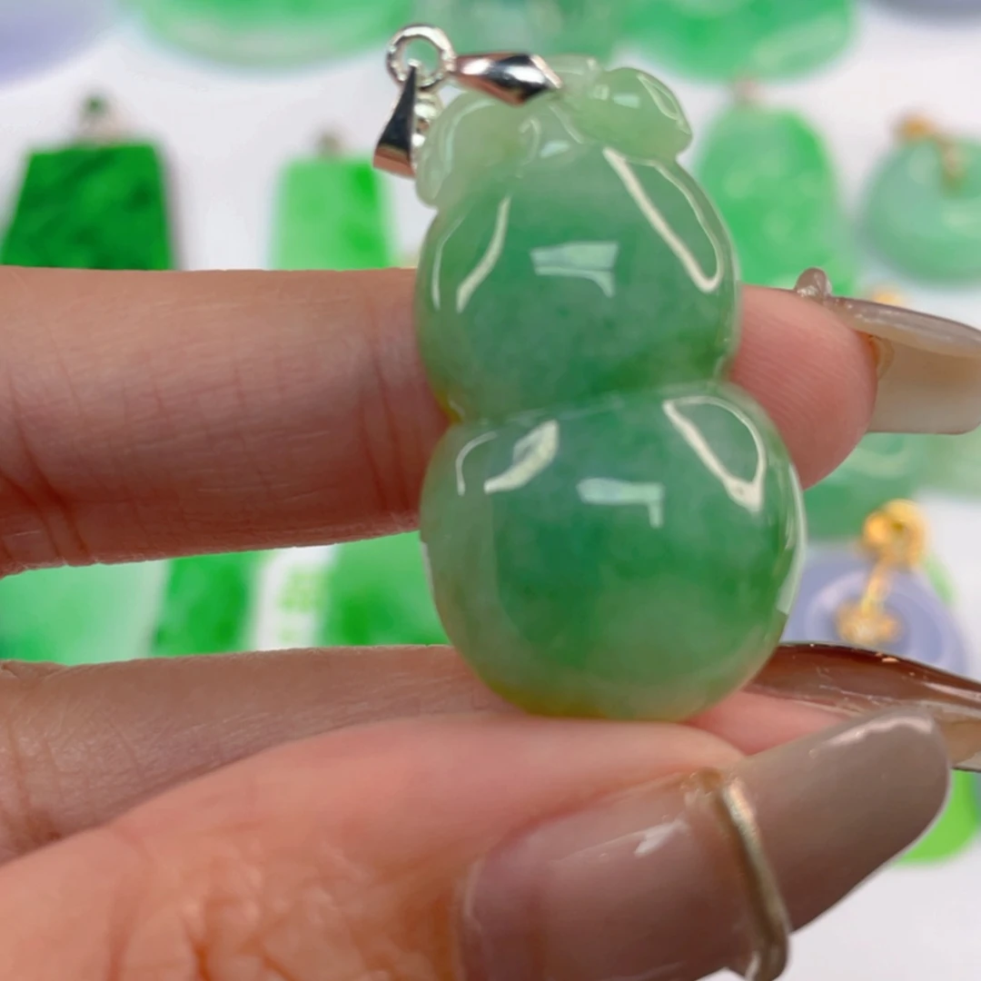 【闪购商品】翡翠颈饰未镶嵌