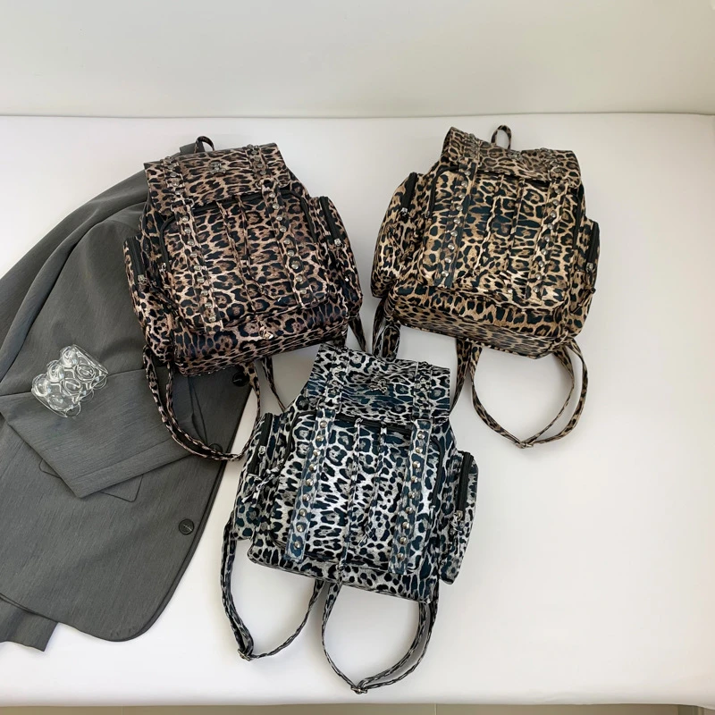 韩版双肩包时尚小包包小香风洋气链条包2024新款潮休闲女包青年包