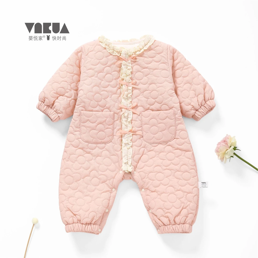 婴悦家冬季女宝85161立体花朵连体开胸哈衣2200克婴儿连体衣爬服