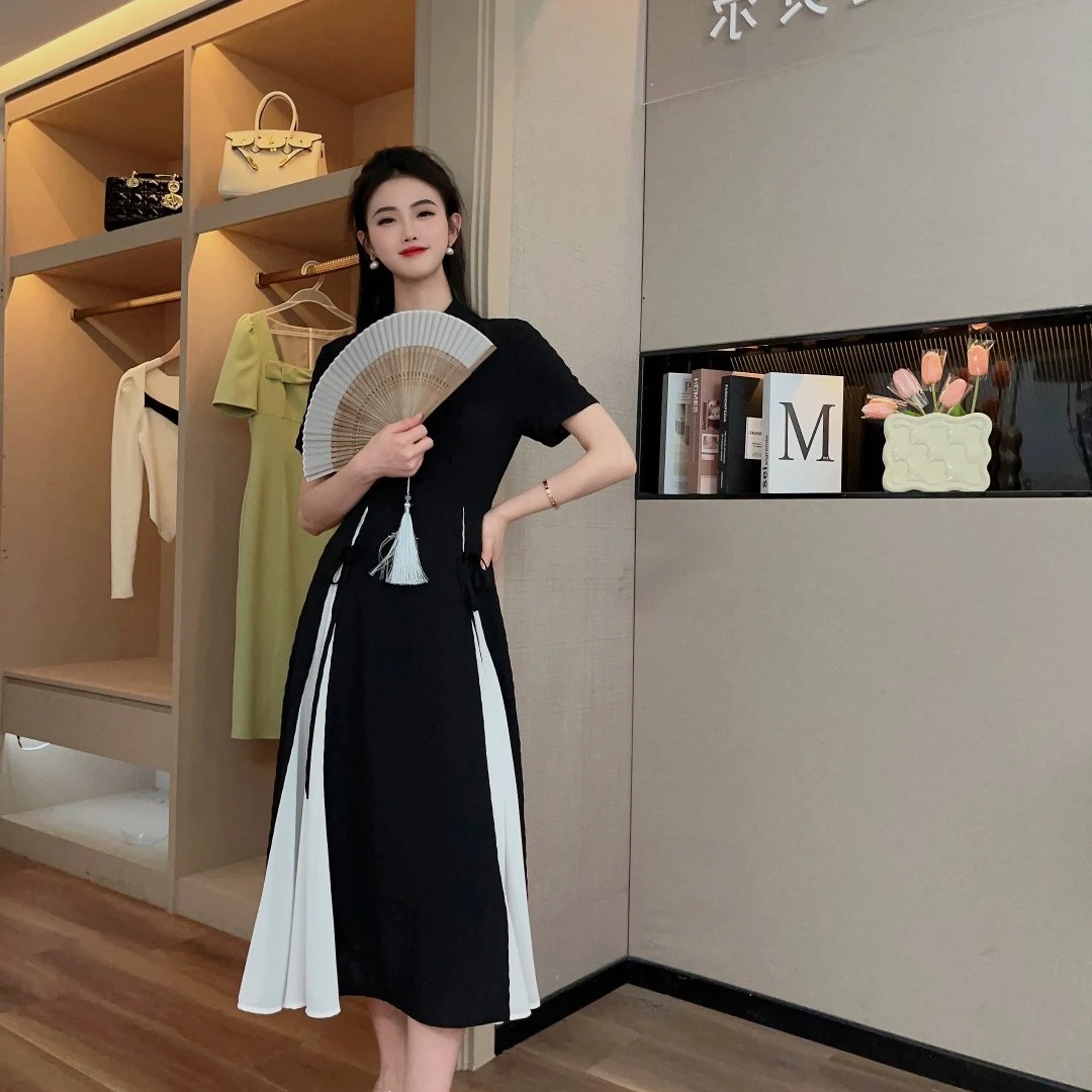 拉夏贝尔/2024夏季清仓清凉显瘦复古开叉中长款连衣裙 8267 NQC