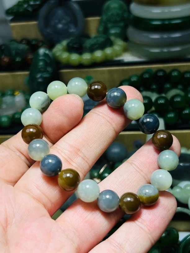 天然新疆和田玉楼兰三色毕业卡10毫米圆珠手串手链无暇油润多宝