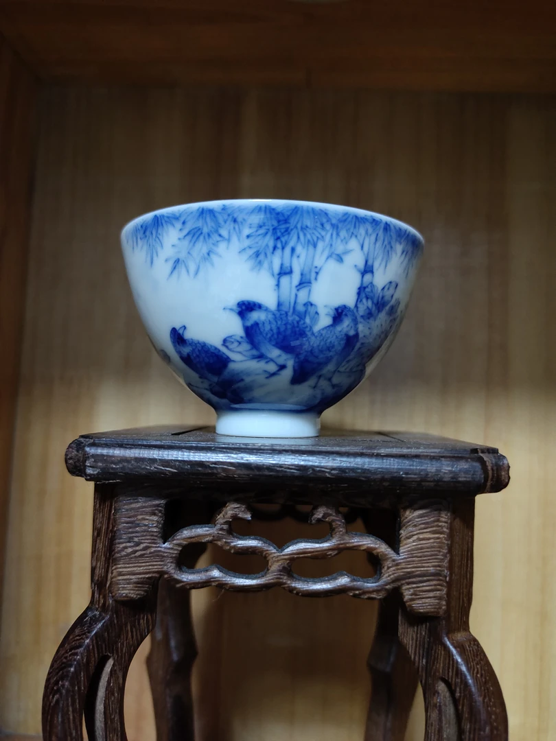 玉明堂精品顾老师作品柴窑青花安居乐业鸡心杯容70