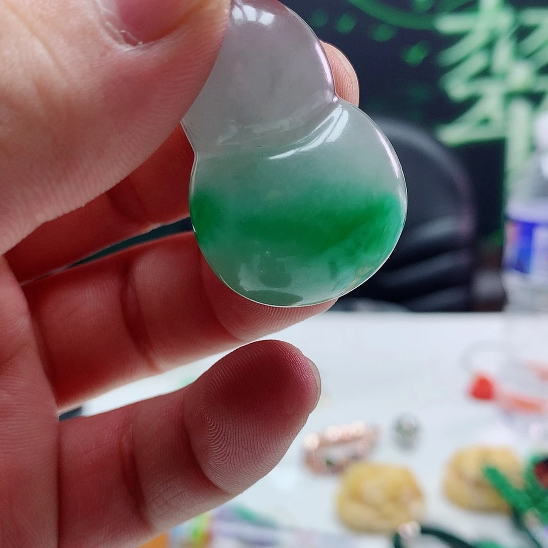 翡翠吊坠(赠链)银S925镶嵌