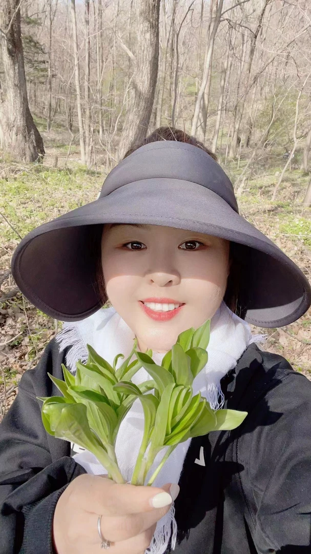 东北大山野生山迷子