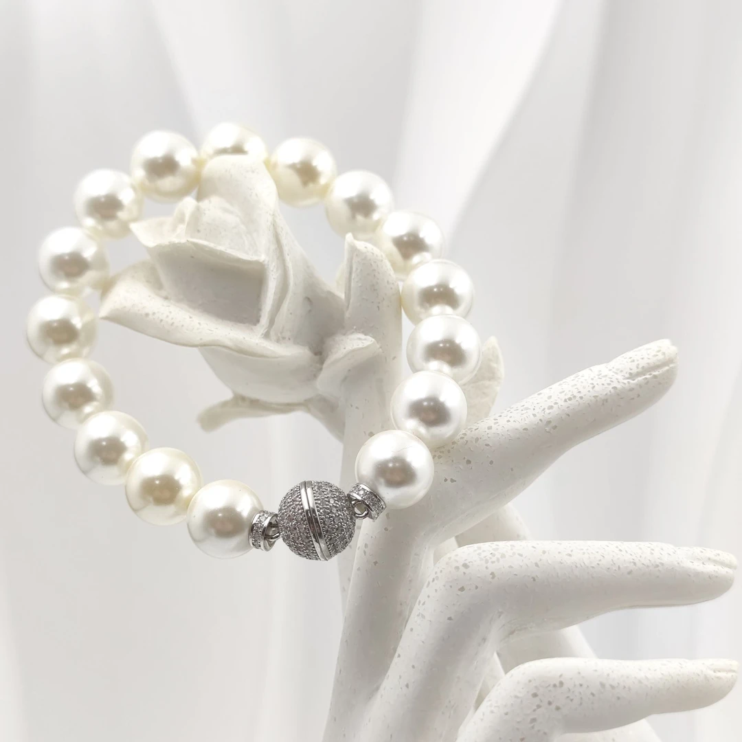 合金磁石手链 12MM 磁吸圆球镶钻白珠手链母贝珠高级气质轻奢手链