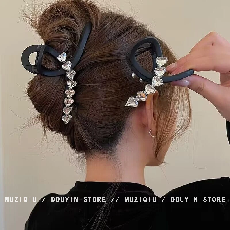 木子秋闪亮的爱心~高级感磨砂抓夹ins优雅气质时尚简约复古搭发夹