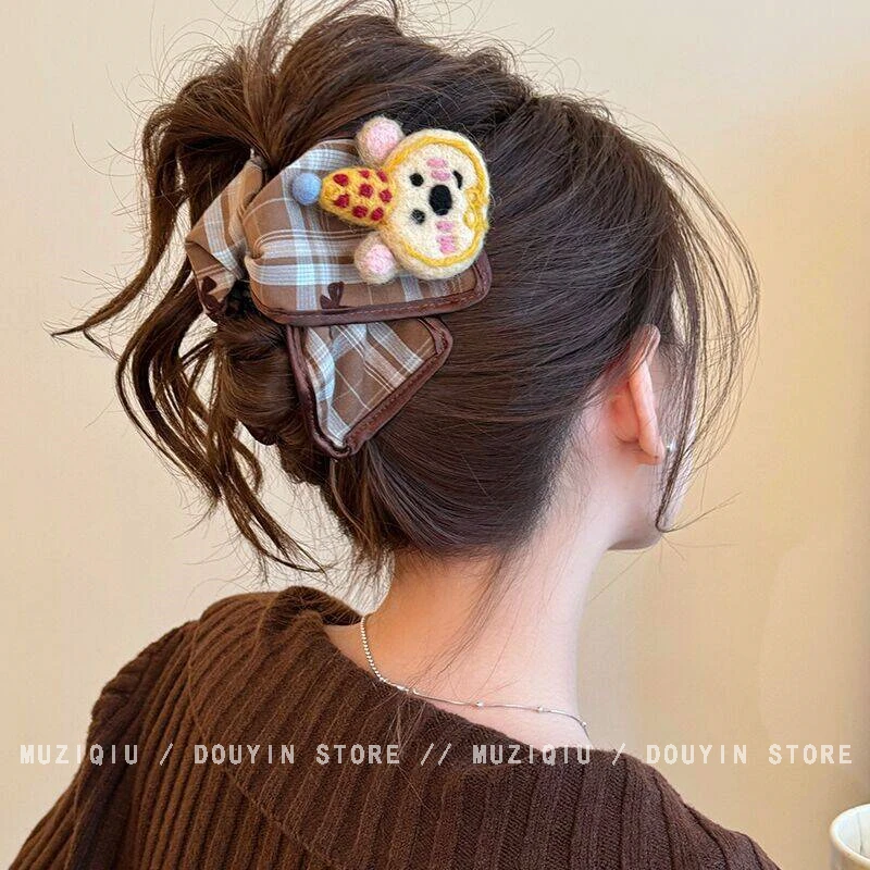 木子秋很特别的~洋气毛毡格纹抓夹ins高级感气质时尚复古简搭发夹