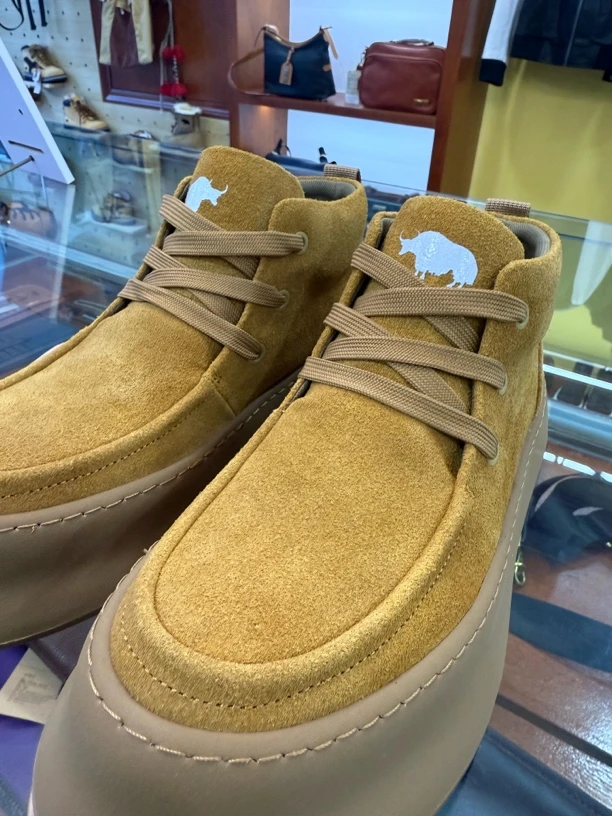 拉雅克高原牦牛皮产品