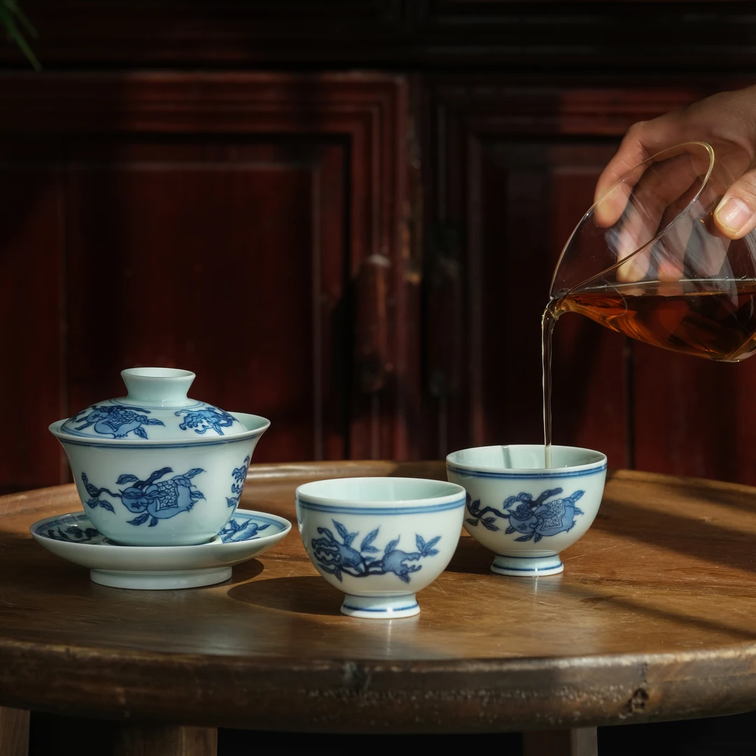 手绘青花三多纹高足鸡心杯主人杯品茗杯 景德镇手工复古陶瓷茶具