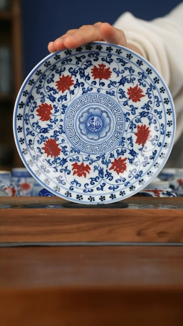 【闪购商品】陶瓷缠枝莲壶承 售价980