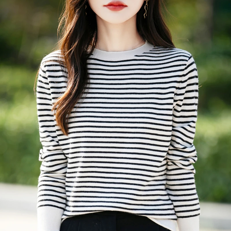 2024秋冬新款女条纹圆领长袖针织打底衫时尚百搭套头韩版宽松毛衣