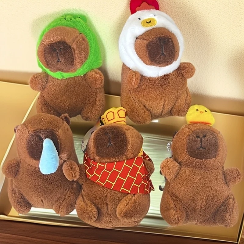 新款卡皮巴拉玩偶可爱背包挂件玩偶玩具小玩偶异地男朋友送的礼物