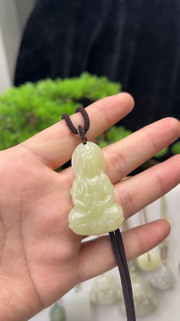 青海格尔木黄口料中小号观音吊坠