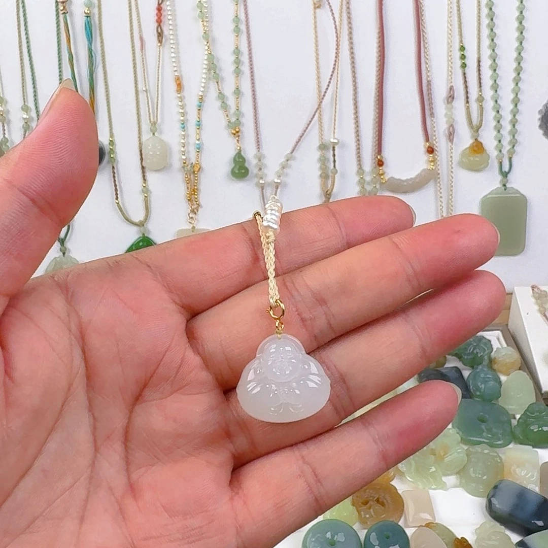 和田玉颈饰未镶嵌