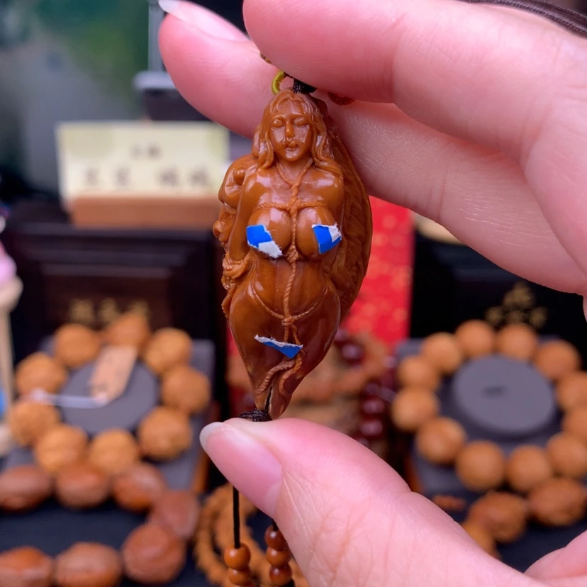 【闪购商品】橄榄核核雕美****北美丽的天使