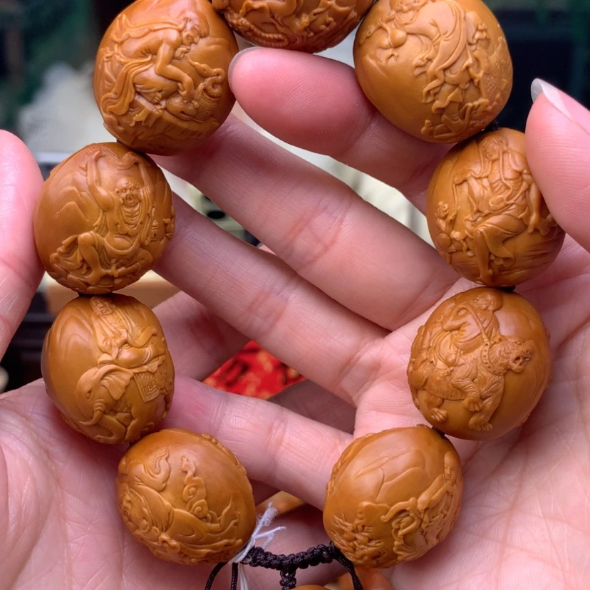 【闪购商品】橄榄核核雕整身骑兽罗汉
