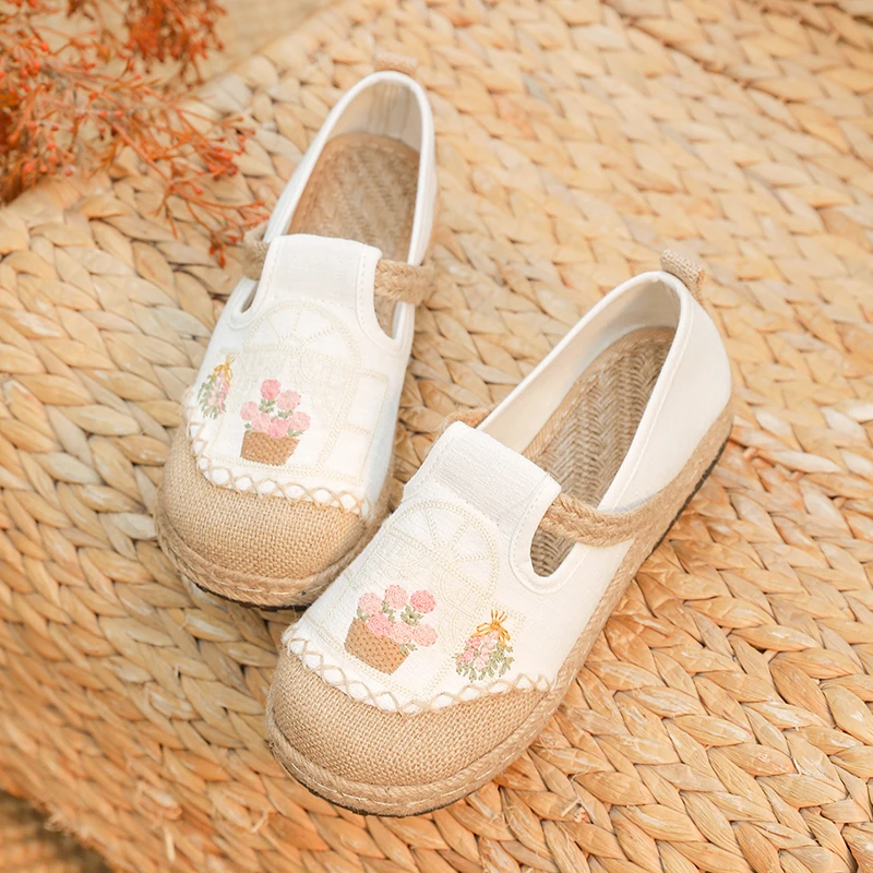 春季新款国风休闲绣花老北京布鞋民族风新中式绣花浅口编织汉服鞋
