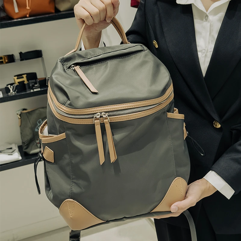 双肩包女士休闲2024雅丹新款旅行包包通勤时尚背包多功能双肩背