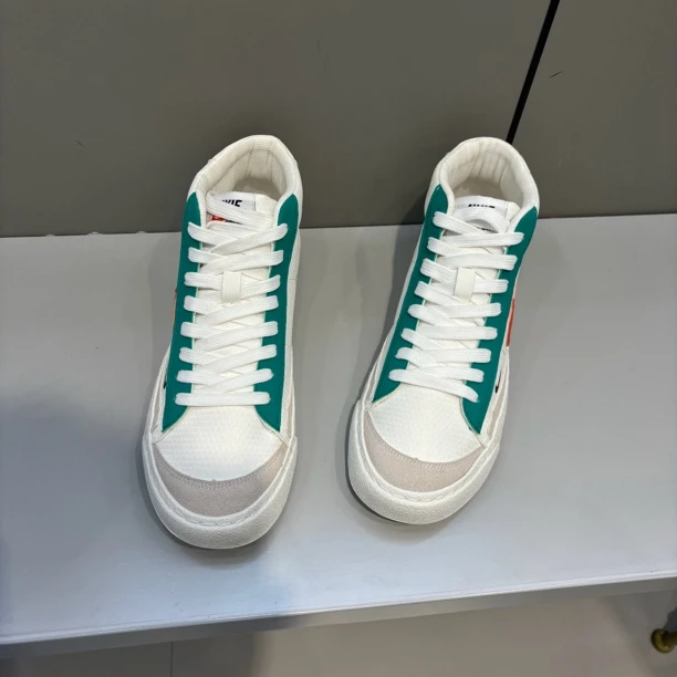 2024秋季新款男鞋时尚百搭透气潮流休闲鞋舒适户外运动鞋男