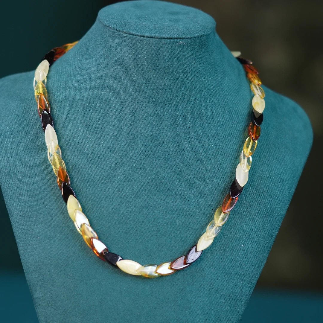 天然琥珀欧款多宝项链48cm تەبىئىي كەھرىۋا مارجان