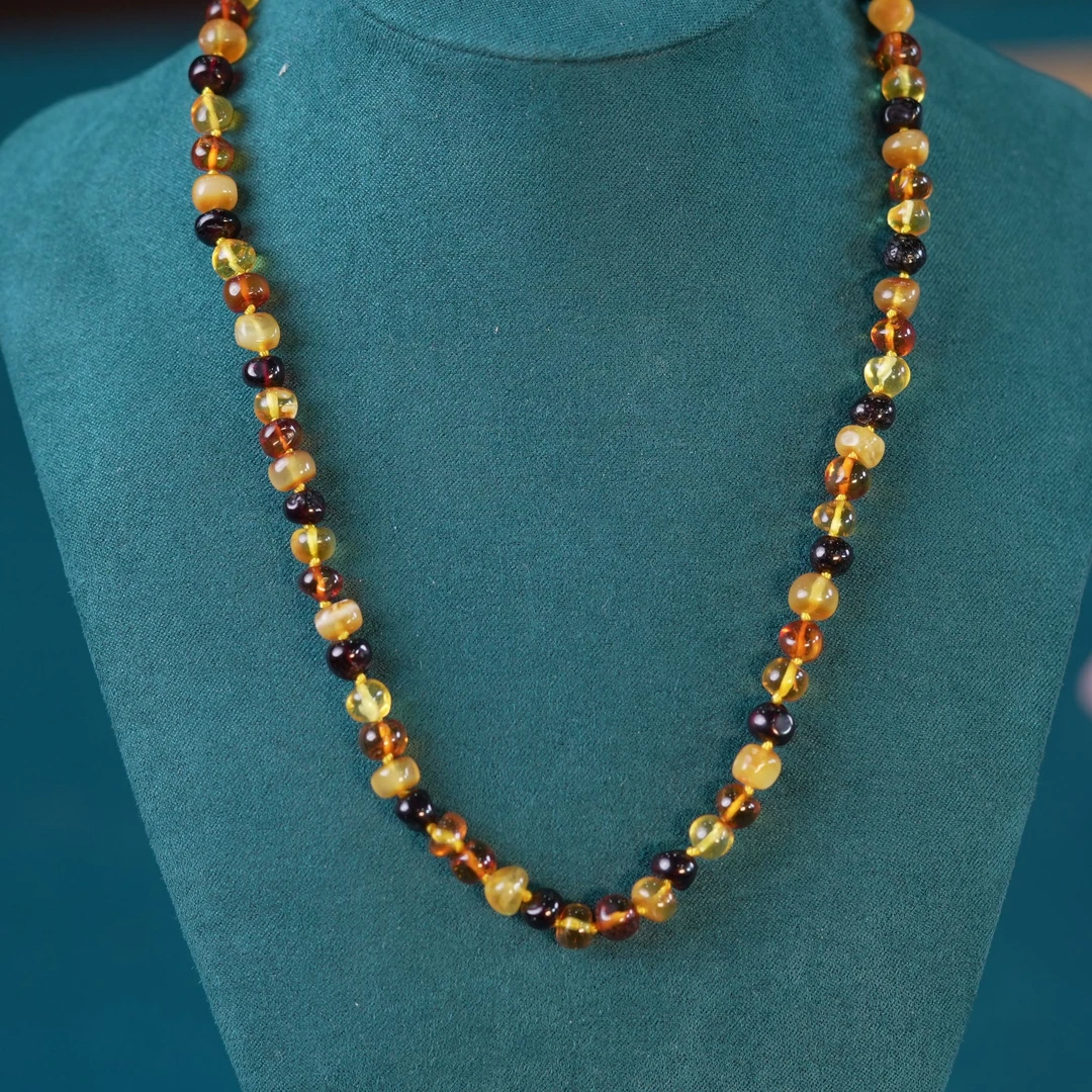天然琥珀项链48cmتەبىئىي كەھرىۋا مارجان