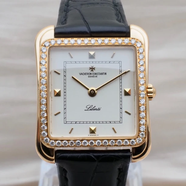 95新 Vacheron Constantin/江诗丹顿 33.2*27.5mm/手动/10698923