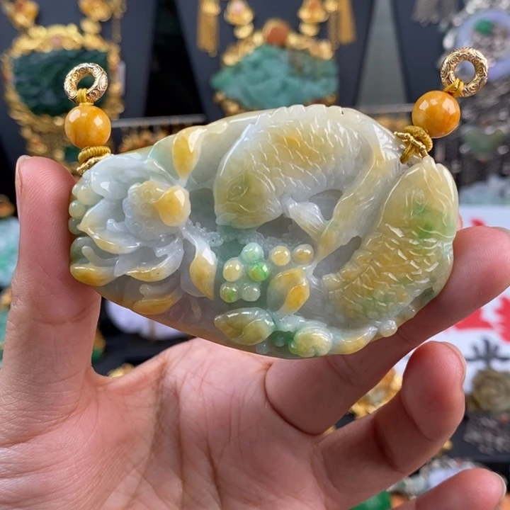 翡翠颈饰未镶嵌天然翡翠吊坠